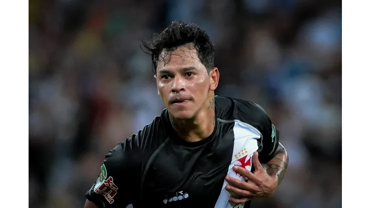 Giovanni Augusto já defendeu grandes clubes do Brasil, como Vasco, Atlético-MG e Corinthians