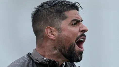 António Oliveira sendo enfático em treinamento do Corinthians, em março de 2024. Foto: Rodrigo Coca/Ag. Corinthians