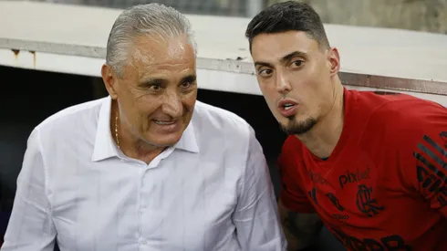 Tite e Matheus conversando em duelo do Campeonato Carioca entre Flamengo vs Fluminense Foto: Wagner Meier/Getty Images)