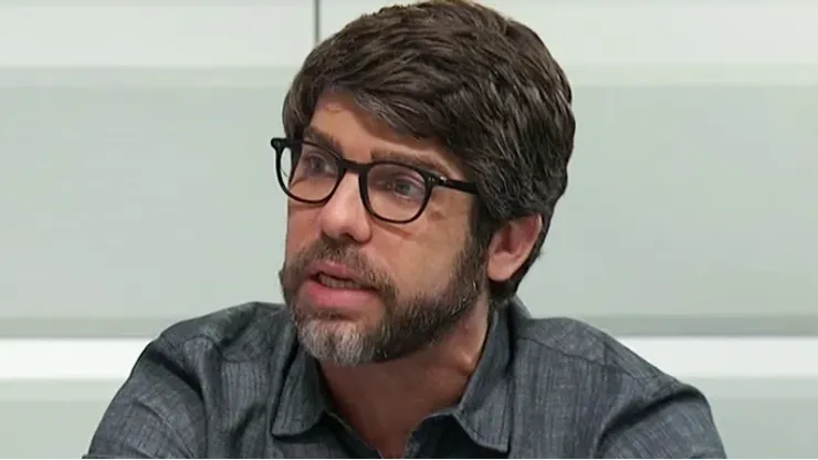 Juninho Pernambucano quando trabalhava no Grupo Globo, em participação no programa Troca de Passe, do Sportv. Foto: Reprodução/Sportv