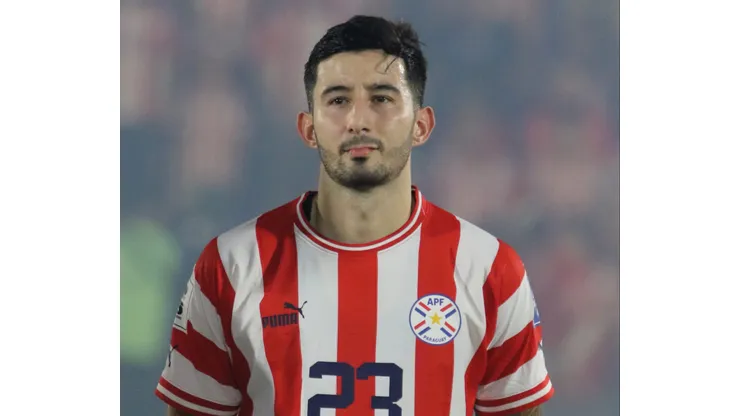 Villasanti com a camisa do Paraguai nas Eliminatórias para a Copa do Mundo de 2026. Foto: Christian Alvarenga/Getty Images
