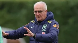 Dorival Jr., técnico da Seleção Brasileira, em treinamento antes de encarar a Inglaterra em Wembley. Foto: Rafael Ribeiro / CBF.