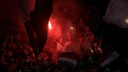 Torcida do Fluminense faz festa no Maracanã. Foto: Alexandre Loureiro/AGIF