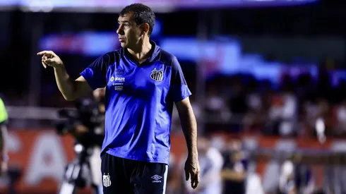 Fábio Carille treinador do Santos.