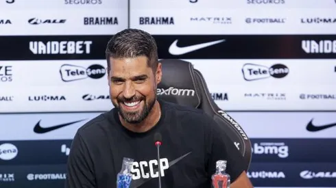 Foto: Rodrigo Coca/Agência Corinthians - Técnico António Oliveira comandará mais um jogo-treino do Corinthians antes de estreia na Sul-Americana