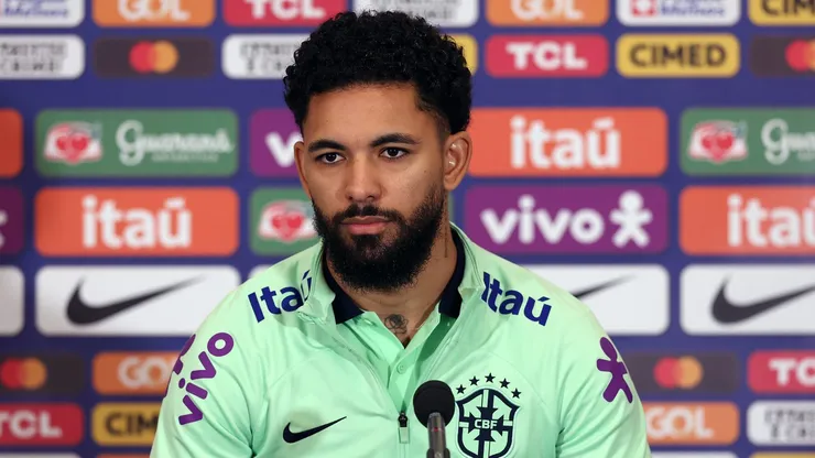 Douglas Luiz, cria Cruz-Maltina, concede entrevista coletiva na Seleção Brasileira - Foto: Rafael Ribeiro / CBF