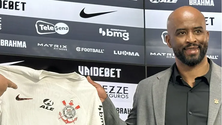 Fabinho Soldado trouxe a avaliação interna do Corinthians - Foto: Bruno Pantarotto/Time do Povo.