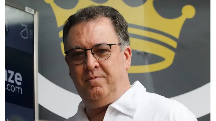 Marcelo Teixeira, presidente do Santos, agiu com estratégia para definir onde o Peixe atuaria na semifinal - Foto: Reinaldo Campos/AGIF