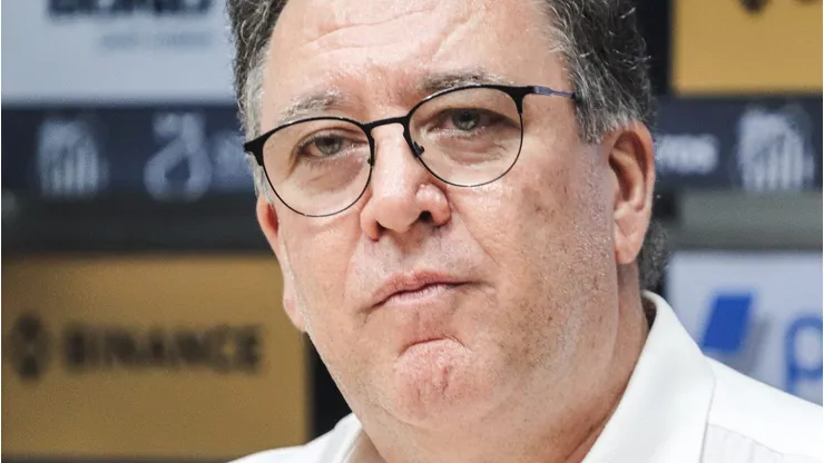 Marcelo Teixeira, presidente do Santos, pode tirar reforço do Corinthians