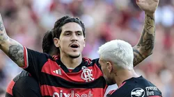 10/02/2024 - Pedro jogador do Flamengo comemora seu gol com jogadores do seu time durante partida contra o Volta Redonda no estadio Maracana pelo campeonato Carioca.