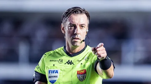 Árbitro apitou Santos x Portuguesa pela semifinal do Paulistão