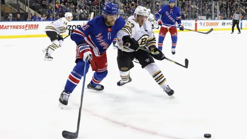 Jogo entre New York Rangers e Boston Bruins, em novembro passado, na cidade de Nova York, pela NHL (Foto: Bruce Bennett/Getty Images)