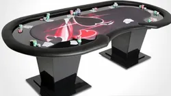 Mesas de poker podem ser personalizadas e possuem vários modelos (Divulgação/Real Poker)