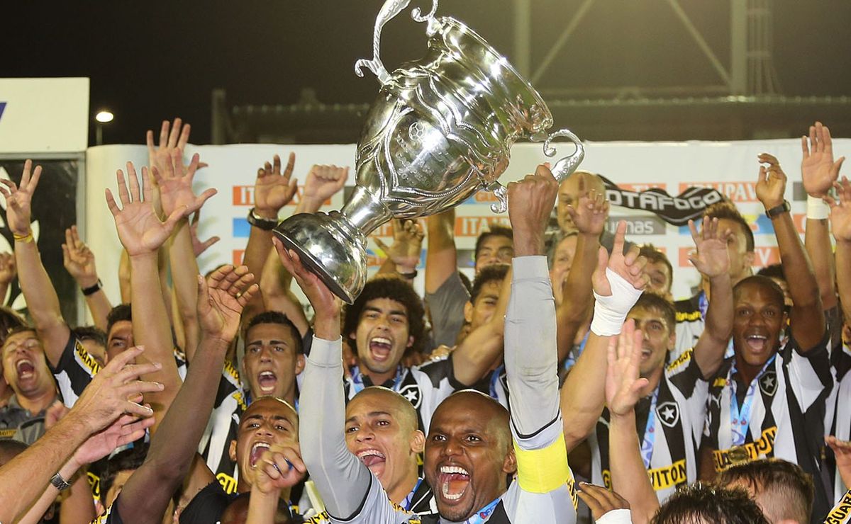 Botafogo se ajusta com a Ferj e decide mudança na data da final da Taça Rio