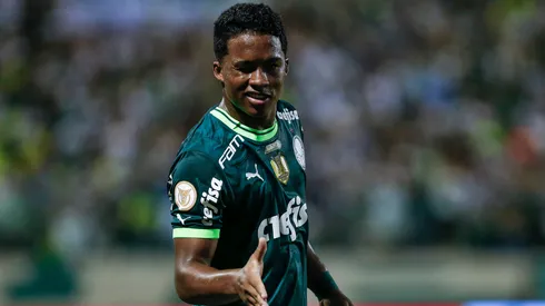 Endrick, do Palmeiras, contra o Internacional, pelo Brasileirão 2023 - Foto: Ricardo Moreira/Getty Images