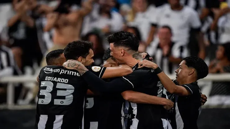 Foto: Thiago Ribeiro/AGIF - Botafogo conhece seus adversários na fase de grupos da Copa Libertadores 2024