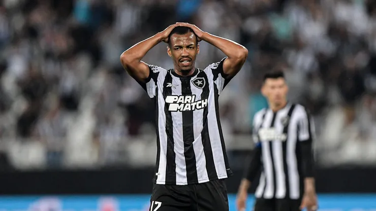 Marlon Freitas do Botafogo está na mira do Vasco. Foto: Thiago Ribeiro/AGIF