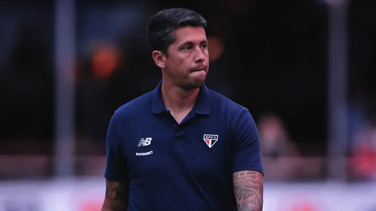 Thiago Carpini, técnico do São Paulo, durante partida diante do Novorizontino, pelo Paulistão 2024 - Foto: Ettore Chiereguini/AGIF
