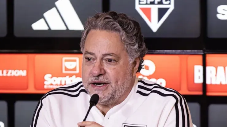 Foto: Abner Dourado/AGIF - Julio Casares argumentou sobre a necessidade de investir no departamento de futebol do São Paulo