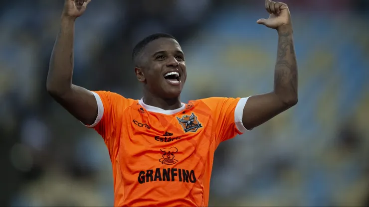O atacante no momento do gol, contra o Vasco