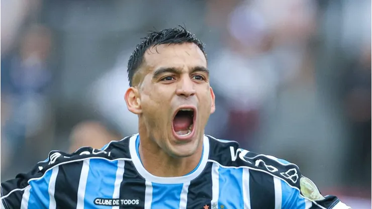 Franco Cristaldo comemora seu gol durante partida contra o Caxias no estadio Centenario pelo campeonato Gaucho 2024.