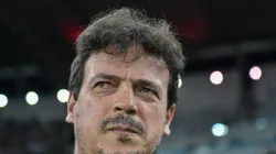 Fernando Diniz durante partida contra o Sampaio Corrêa; Técnico recebeu resposta da Nação.