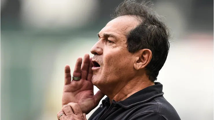 Muricy Ramalho, coordenador de futebol do São Paulo, trabalha para ter ex-alvo do Flamengo