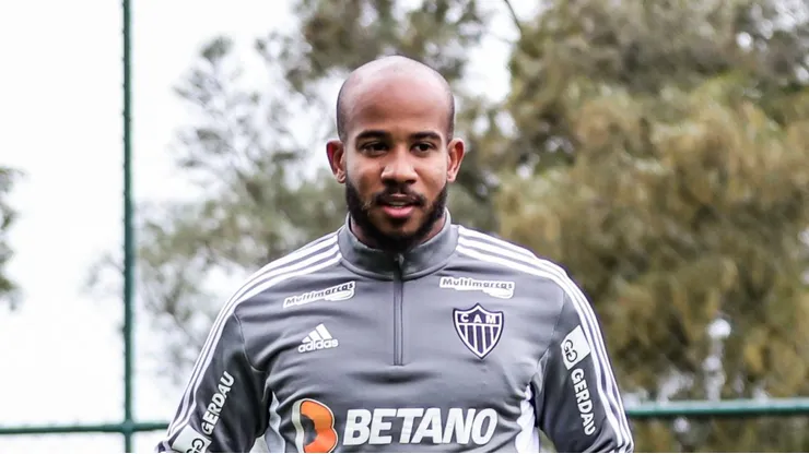 Patrick durante treinamento na Cidade do Galo. Foto: Pedro Souza / Atlético.