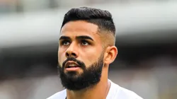 Felipe Jonatan durante partida contra o Novorizontino no estadio Vila Belmiro pelo campeonato Paulista 2024.