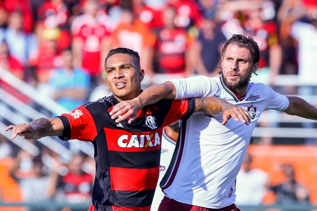 Guerrero e Henrique no Carioca de 2016. Marcello Zambrana/AGIF.