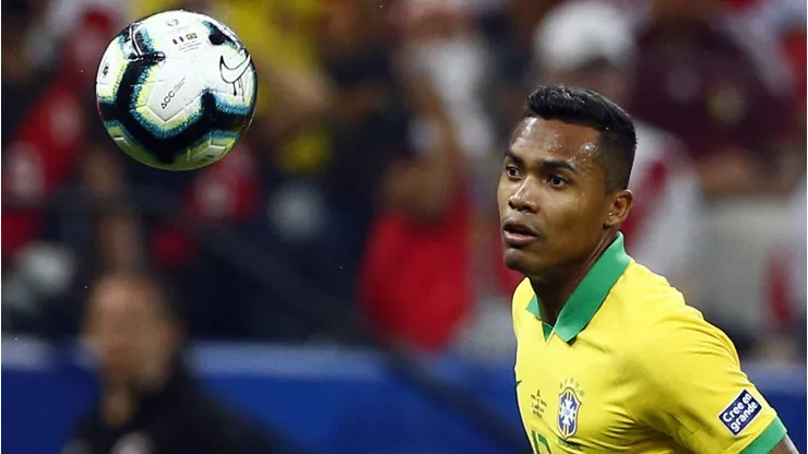 Grêmio foi uma das equipes que procurou Alex Sandro