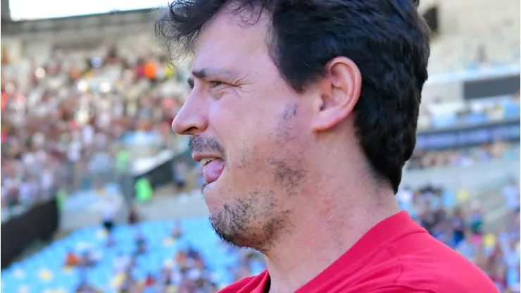 Fernando Diniz, técnico do Flu, prepara surpresa para pegar o Flamengo