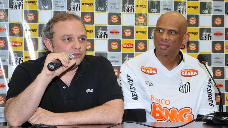 Foto: Santos/Flickr - Armênio Neto (à esquerda) é o novo chefe de marketing do Santos