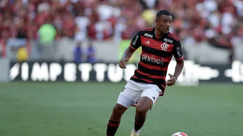 Uruguaio já caiu nas graças da torcida do Mengão