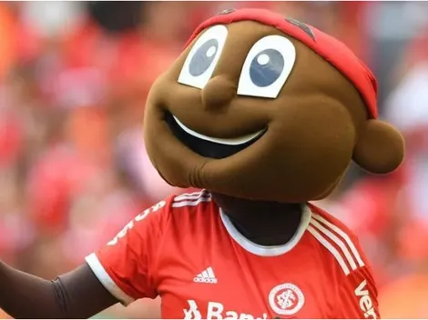 Mascote do Inter é indiciado por caso no Gre-Nal e disse que beijo foi para 'tirar onda'