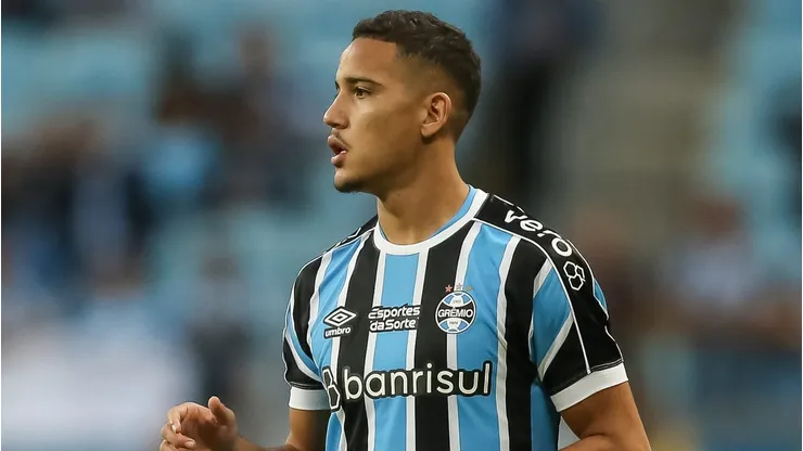 Gustavo Martins tem contrato com o Imortal até 2025, mas o Grêmio quer agilizar renovação - Foto: Pedro H. Tesch/AGIF