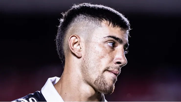 Pedrinho pode ser barrado no Santos