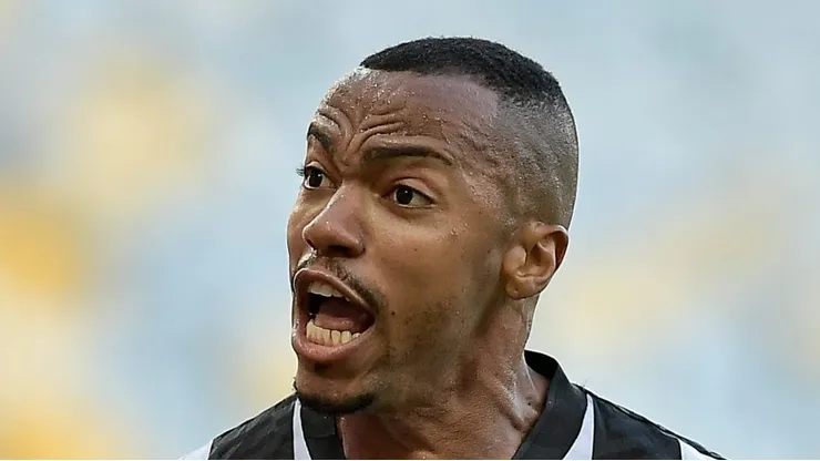 RJ - RIO DE JANEIRO - 03/03/2024 - CARIOCA 2024, FLUMINENSE X BOTAFOGO - Marlon Freitas jogador do Botafogo comemora seu gol durante partida contra o Fluminense no estadio Maracana pelo campeonato Carioca 2024. Foto: Thiago Ribeiro/AGIF