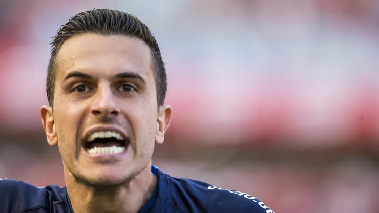 Marcelo Grohe está em fim de contrato no Al-Ittihad e foi tema de Carille para o Santos