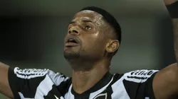 Junior Santos tem se destacado pelo Botafogo. Foto: Jorge Rodrigues/AGIF