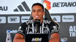 Palacios, novo reforço do Atlético, durante apresentação na Cidade do Galo - Foto: Pedro Souza/CAM