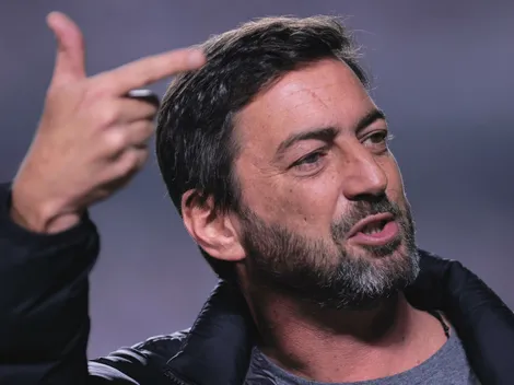 100% oficial: Augusto Melo toma decisão no Corinthians após 'ataque' de Duílio