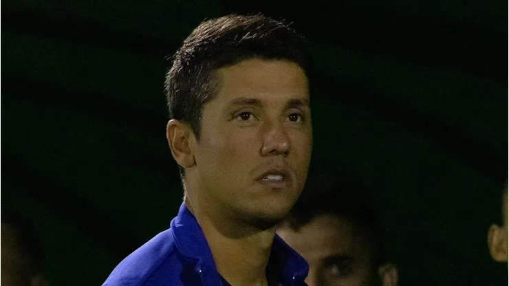 Thiago Carpini está pressionado no SPFC