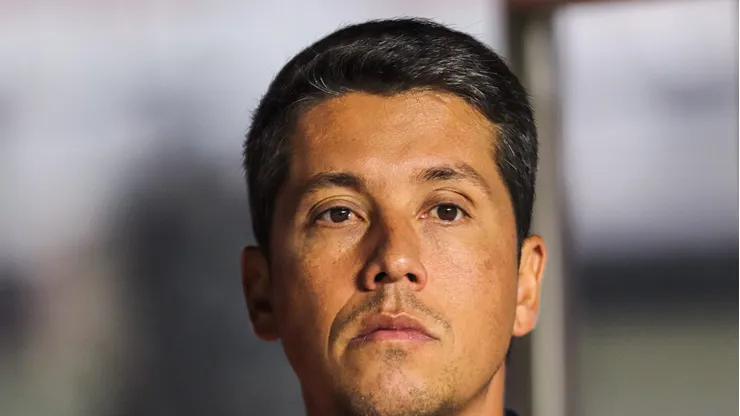 Thiago Carpini durante partida contra o Bragantino no estadio Morumbi pelo campeonato Paulista 2024.