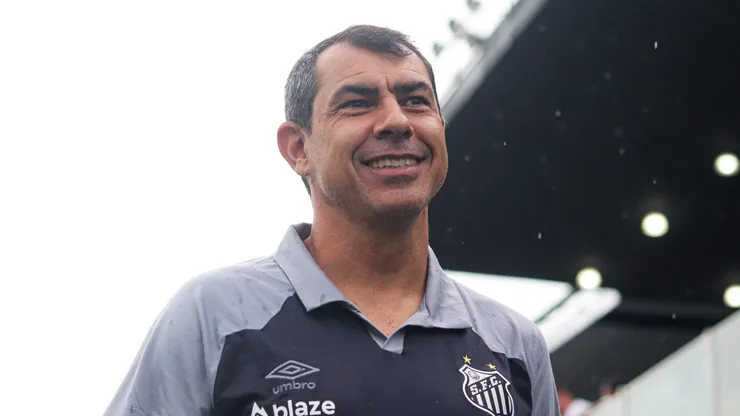 Fábio Carille durante o jogo com o Guarani. O treinador falou sobre novas contratações