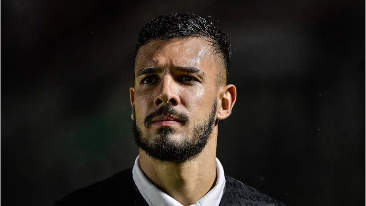 Zé Vitor será emprestado pelo Vasco. Foto: Thiago Ribeiro/AGIF