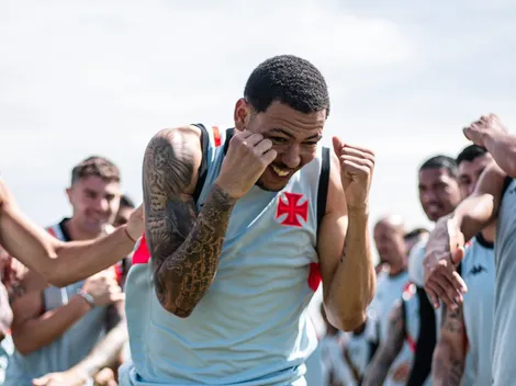 Vasco age nos bastidores e garante que Clayton Silva será o novo camisa 9 do clube