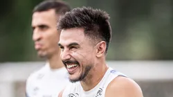 Willian Bigode durante o treino de terça-feira (6), antes de se lesionar. Foto: Raul Baretta/ Santos FC