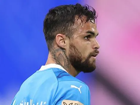 Ex-Flamengo, Michael desequilibra para o Al-Hilal e momento viraliza na web