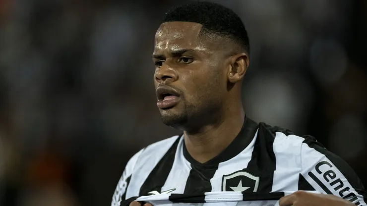 Júnior Santos durante jogo contra o Red Bull Bragantino, na Pré-Libertadores. Foto: Jorge Rodrigues/AGIF